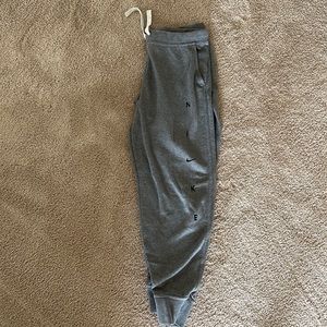 Gray Nike sweatpants